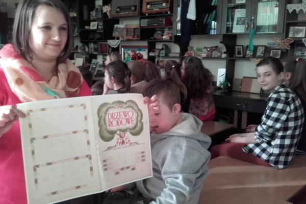 Lekcja archiwalna w SP z OI w Jagodnem