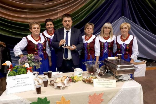 Promocja kuchni regionalnej poprzez książkę „Smaki Powiatu Kieleckiego”