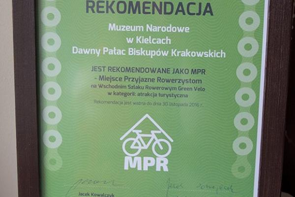Pałac dla „dwóch kółek”