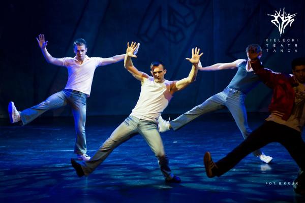 JAZZ DANCE Back and Forth - Źródło: Kielecki Teatr Tańca