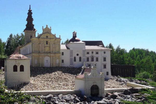 Klasztor na Świętym Krzyżu - Fot. Edyta Ruszkowska