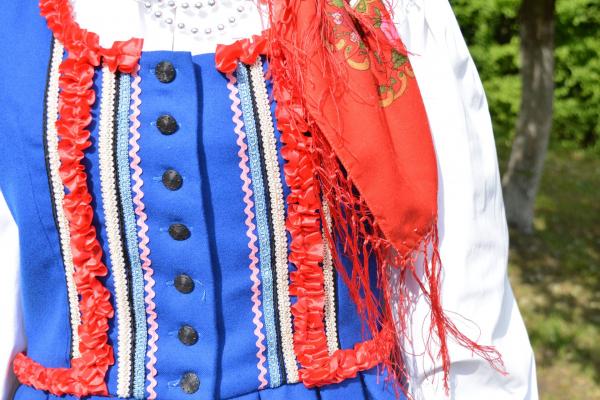 Wyjątkowy pokaz studentow UJK „Świętokrzyski Folk Fashion”