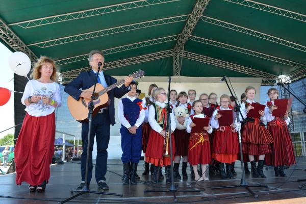 	Hymn Spotkań Integracyjnuch Dzieci i Młodzieży o Specjalnych Potrzebach Edukacyjnych w Masłowie - Portal Informacji Kulturalnej