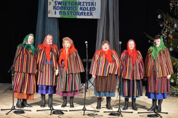 Zespół Śpiewaczy Wolanecki z Dębskiej Woli - Źródło: DDK WDK