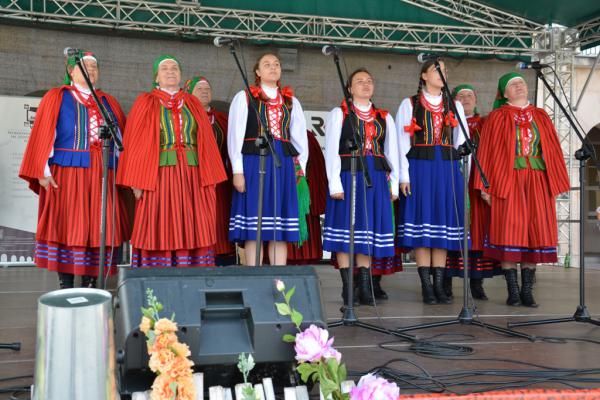 Koncert Laureatów 45. Buskich Spotkań z Folklorem w WDK - foto Krzysztof Herod