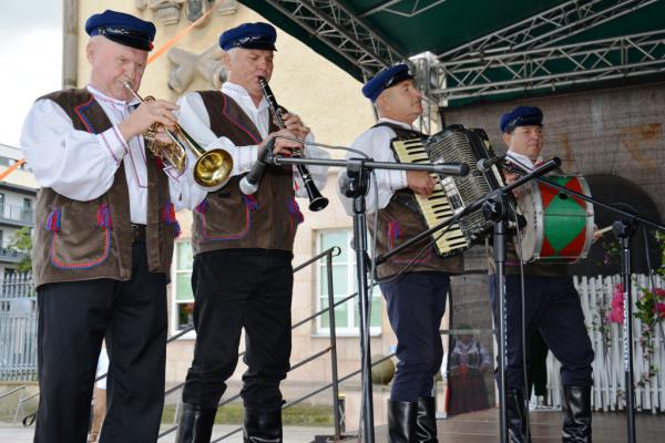 Koncert Laureatów 45. Buskich Spotkań z Folklorem w WDK - foto Krzysztof Herod