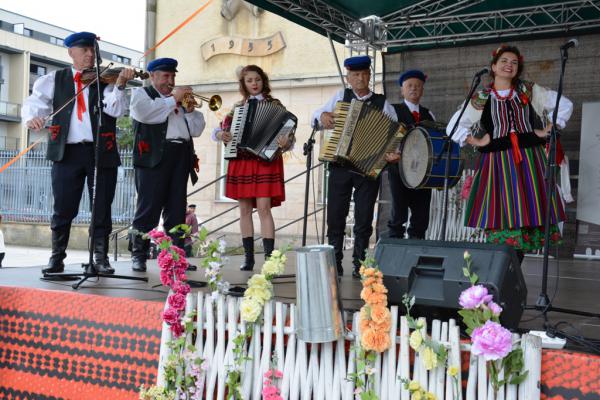 Koncert Laureatów 45. Buskich Spotkań z Folklorem w WDK - foto Krzysztof Herod