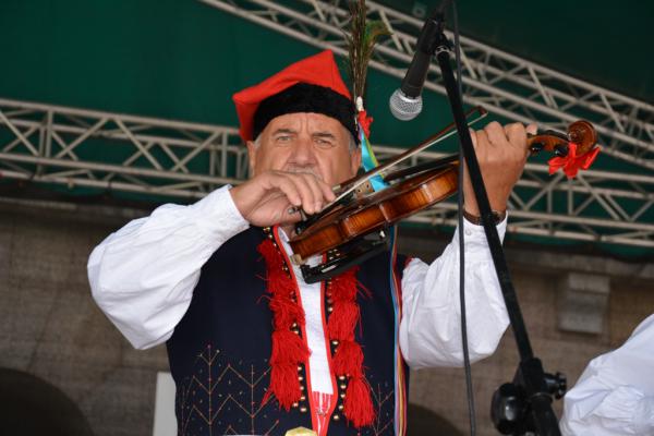 Koncert Laureatów 45. Buskich Spotkań z Folklorem w WDK - foto Krzysztof Herod