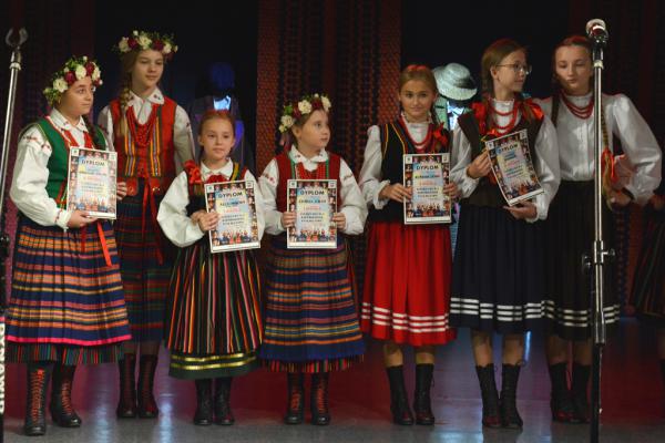Dziecięca Estrada Folkloru w WDK - foto Krzysztof Herod