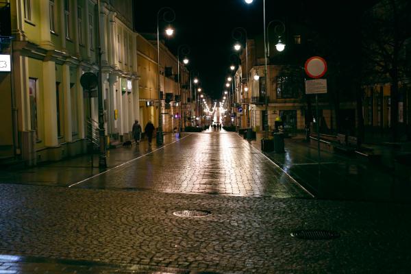 Nocne Kielce - foto Wiktor Deredas