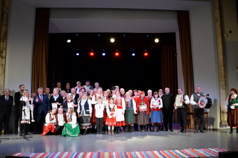 Dwa konkursy folklorystyczne w WDK