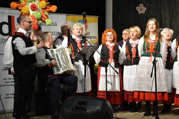 Finał 28. Świętokrzyskiego Konkursu Kolęd i Pastorałek we Włoszczowie - fot. Krzysztof Herod