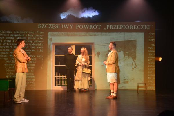 UCIEKŁA MI PRZEPIÓRECZKA – grudniowa premiera w Teatrze im. St. Żeromskiego  - Fot.: Inga Pamuła (PIK)