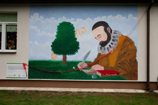 Odsłonięto mural Jana Kochanowskiego w Brzezinkach