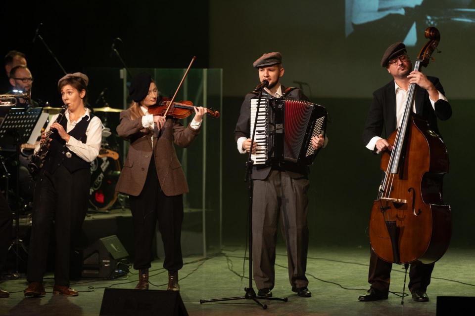 Koncert jubileuszowy z okazji 90-lecia Wojewódzkiego Domu Kultury w Kielcach (cz. 2)