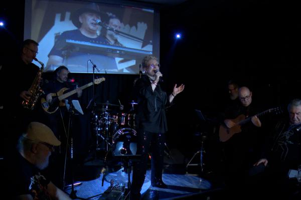 „Świat niekompletny” – wspominamy Wojtka Stachurskiego