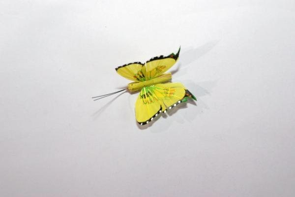 Mały, sztuczny motylek - Fot. Agnieszka Markiton