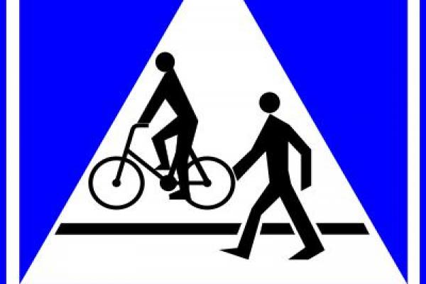  D-6b Przejście dla pieszych i przejazd dla rowerzystów