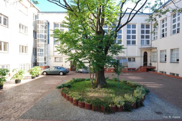 Gmach PW i WF - Dziedziniec wewnętrzny