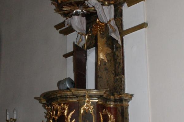 Karczówka - Ambona rokokowa z dekoracją snycerską - Fot. Agnieszka Markiton