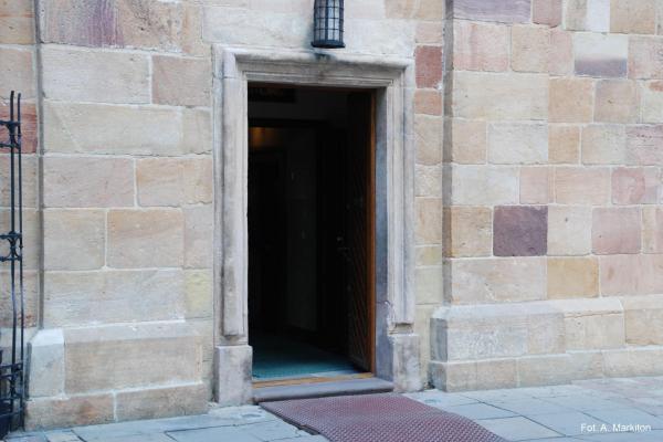 Katedra - Kamienny portal w elewacji południowej - Fot. Agnieszka Markiton