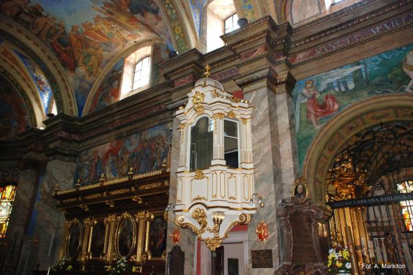 Katedra - Wykusz z miejscem do uczestniczenia w mszy - Fot. Agnieszka Markiton