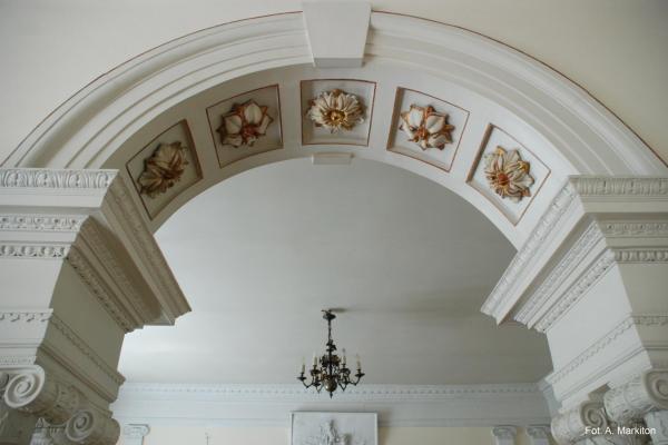 Pałacyk Zielińskiego - Rozety zdobiące arkadę - Fot. Agnieszka Markiton