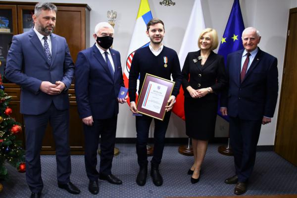 Kamil Pacholec otrzymał Odznakę Honorową Województwa Świętokrzyskiego