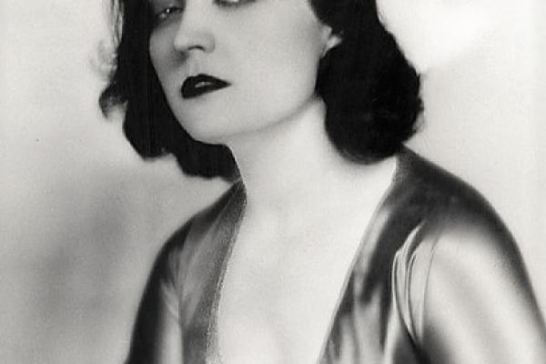 Pola Negri - Fot.: Russell Ball | domena publiczna | https://commons.wikimedia.org/