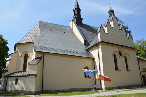 Kościół parafialny p.w. Wniebowzięcia NMP - Fot. Agnieszka Markiton