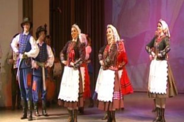 WDK miastu - 2012, część II - Coroczny koncert z okazji święta Konstytucji 3 Maja przygotowany przez WDK dla mieszkańców Kielc.