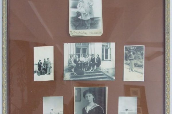 Muzeum Witolda Gombrowicza - Fotografie przedstawiające rodzinę pisarza. Fot. Z. Strojecki