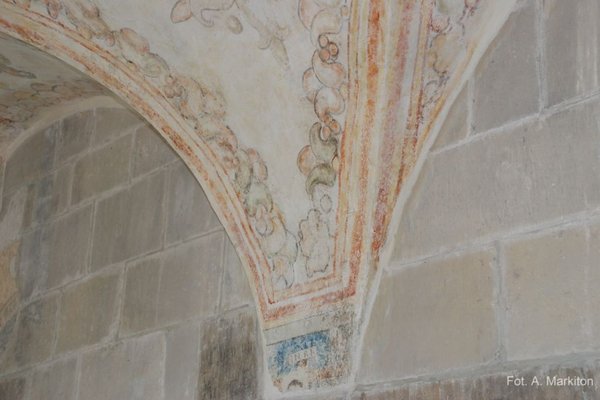 Opactwo cystersów w Jędrzejowie - Przejście żebra sklepienia na gotycką ścianę