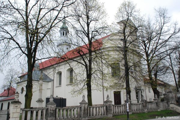 Busko-Zdrój - kościół parafialny pw. Niepokalanego Poczęcia Najświętrzej Marii Panny