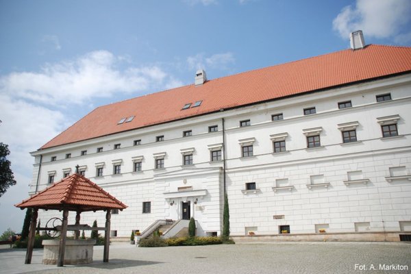 Zamek w Sandomierzu - Wejście do zamku od dziedzińca fot. A. Markiton 