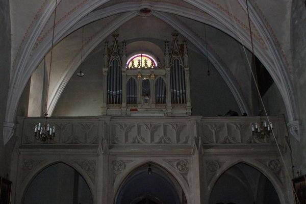 Kościół parafialny w Bejscach - Chór zamykający nawę główną
