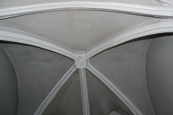 Kościół parafialny w Bejscach - Gotyckie sklepienie krzyżowo-żebrowe w zakrystii 