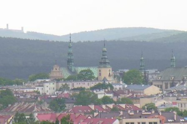 Widok z Grzbietu Szydłówkowskiego - Fot. Cezariusz Matla
