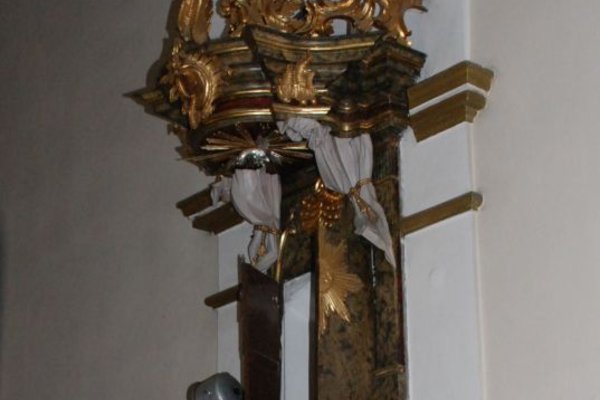 Karczówka - Ambona rokokowa z dekoracją snycerską