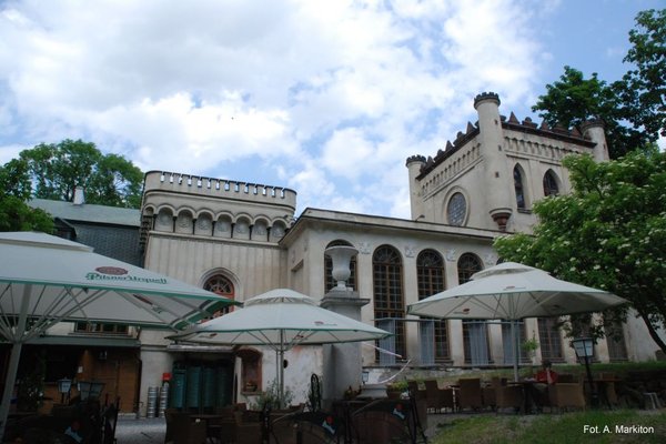 Pałacyk Zielińskiego - Neogotycka oficyna