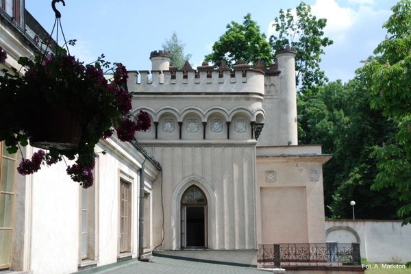 Pałacyk Zielińskiego - Baszta w oficynie