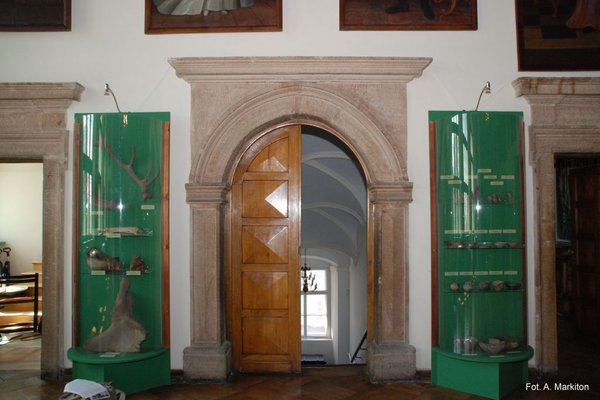 Pałac Biskupi - Portal wejściowy do Sali Rycerskiej