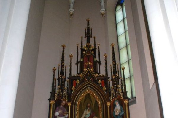 Kościół św. Krzyża - Ołtarz nawy bocznej
