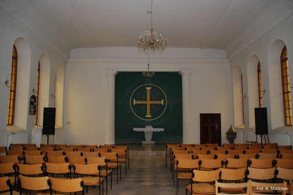 Kościół ewangelicki  - Nawa główna przykryta płaskim stropem