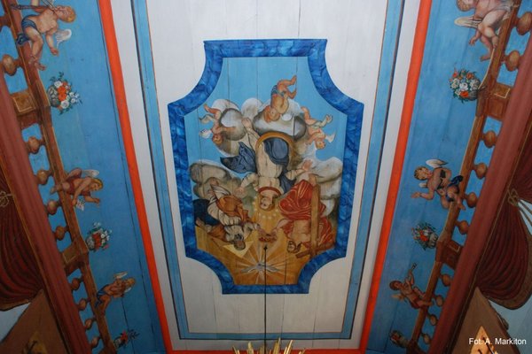 Kościół z Rogowa - Na sklepieniu prezbiterium polichromia przedstawiająca koronację N.M.Panny