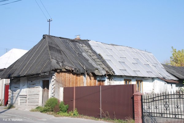 Zabudowa drewniana Daleszyc - Chałupa - ul. Głowackiego 15