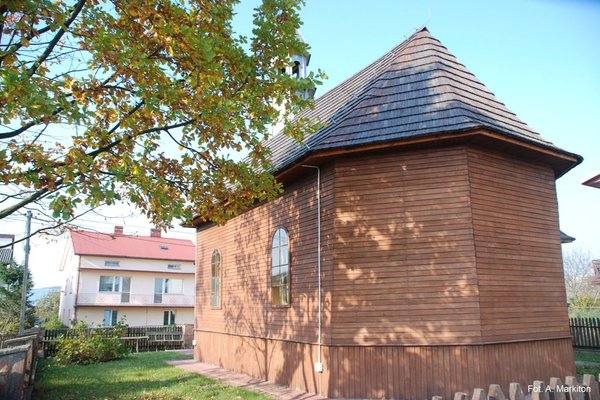 Wola Kopcowa - Kaplica p.w. św. Józefa Robotnika - Kapliczka posiada prostokątną nawę bez wyodrębnionego prezbiteriumFot. A.Markiton