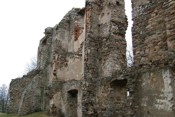Zamek w Bodzentynie - Wschodnie skrzydło boczne od wewnątrz