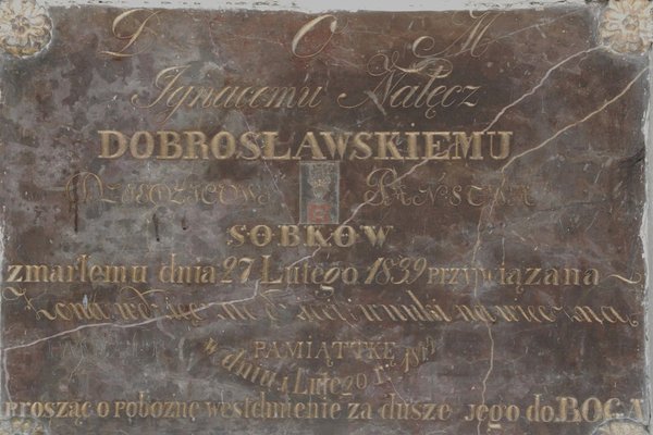 Sobków - Kościół Parafialny - Tablica pamiątkowa