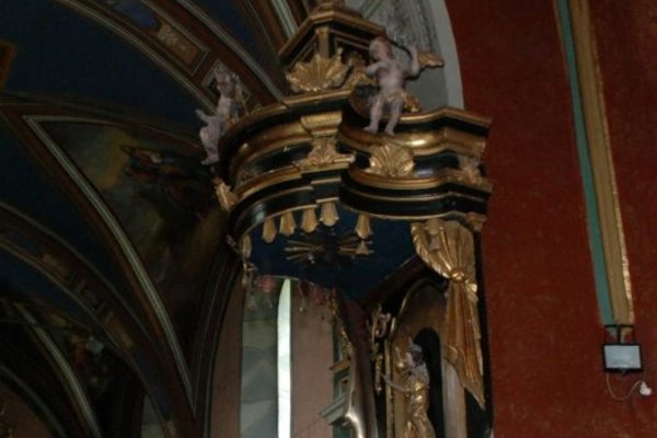 Kościół parafialny w Sancygniowie                          - Rokokowa ambona.